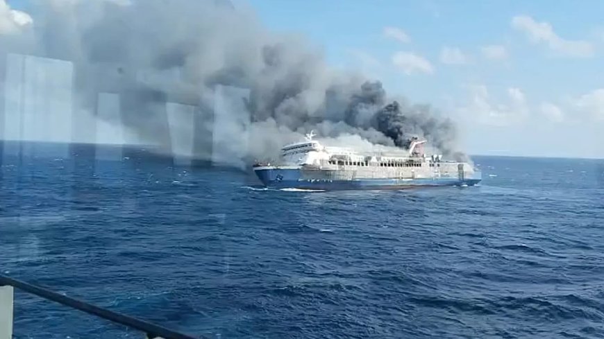 Endonezya'da feribotta yangın çıktı: En az 5 ölü, 41 kişi kayıp